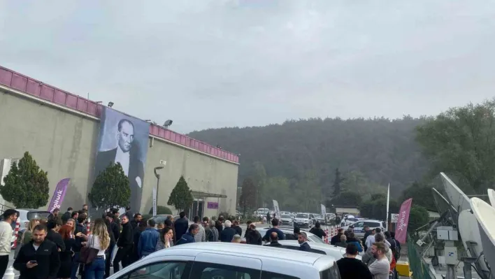 beIN Sports'un televizyon binasına gelen şüpheli paniğe neden oldu: Üzerindeki silah oyuncak çıktı