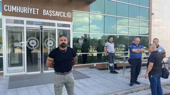 Belediyeden kovulan otobüs kaptanı: 'Hani CHP'li belediyelerden haksız yere işçi çıkarılmayacaktı'