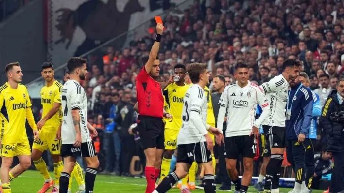 Beşiktaş, bir Fenerbahçe maçında yine kırmızı kart gördü
