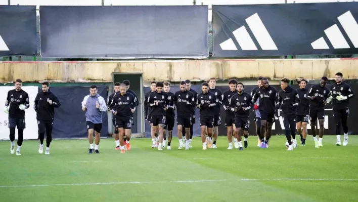 Beşiktaş günün ikinci antrenmanını tamamladı