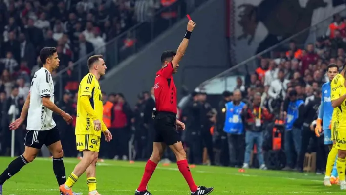 Beşiktaş'ın kaptanı Orkun Kökçü, Fenerbahçe derbisinde kırmızı kart gördü!