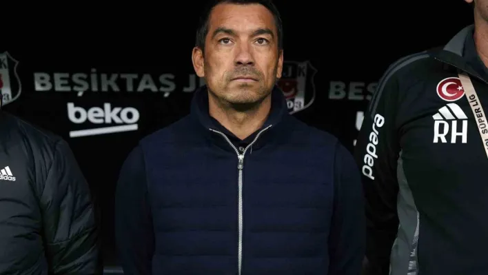 Beşiktaş'ta Giovanni van Bronckhorst dönemi sona erdi