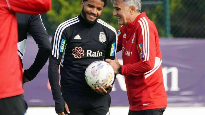 Beşiktaş'ta neşeli antrenman