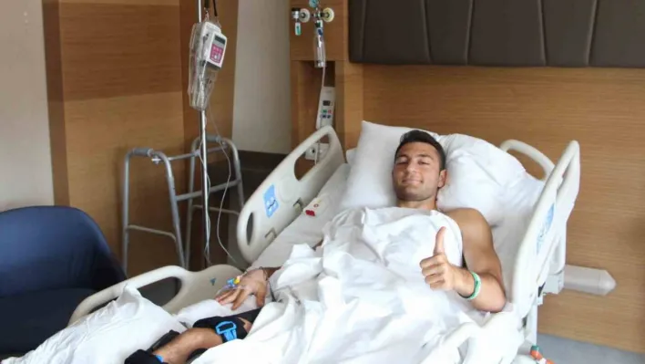 Beşiktaşlı futbolcu Emrecan Uzunhan ameliyat oldu