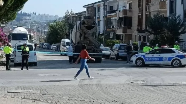 Beton mikseri altında kalan kadın hayatını kaybetti