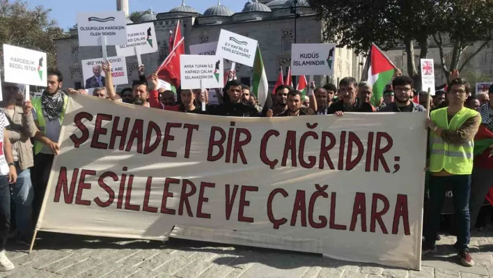Beyazıt Meydanı'nda Filistin'e destek eylemi