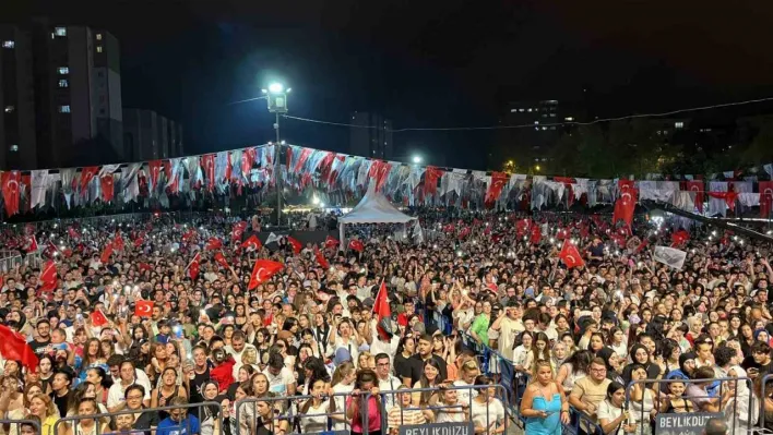 Beylikdüzü'nde 10. Barış ve Sevgi Buluşmaları 'Zafer Yürüyüşü' ile başladı