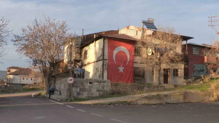 Beypazarı'nda 30 yıllık su hatları yenilendi