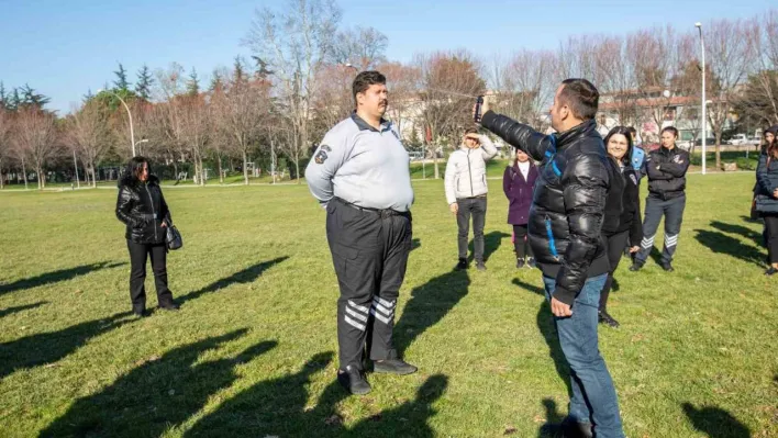 Biber gazının etkisini önce kendileri test etti