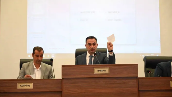 Biga Belediyesi Nisan ayı Meclis toplantısında Encümen üyeleri belirlendi