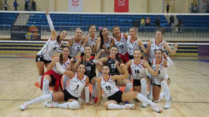 Bilecik Belediye Spor Voleybol Takımı TVF Kadınlar 2. Lige galibiyet ile başladı