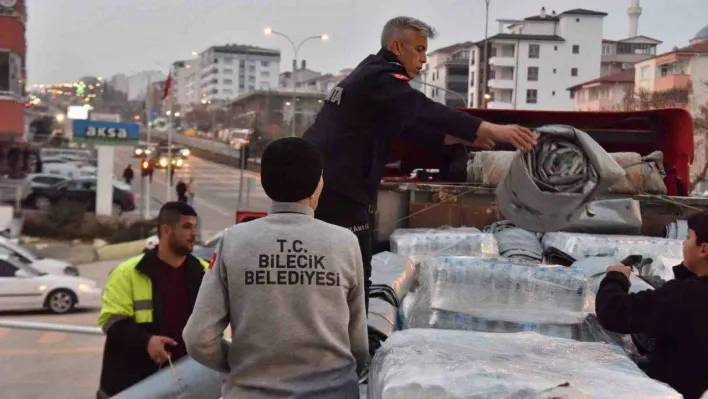 Bilecik Belediyesi'nin 21'inci yardım tırı deprem bölgesine gönderildi