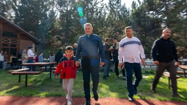 Bilecik emniyeti, çocukların gönüllerine dokundu