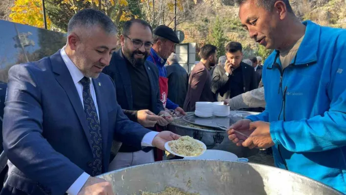 Bilecik'te 'Cumhur İttifakı' şehitler için Mevlid-i Şerif okuttu