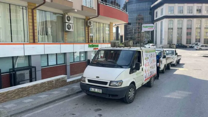 Bilecik'te bir market açışını duyurusunu megafon ile mahalle mahalle gezen şahsa ceza