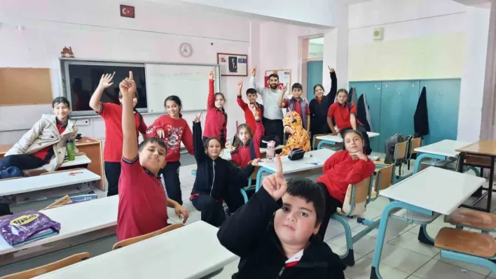 Bilecik'te gençler manevi değerlerle buluşuyor