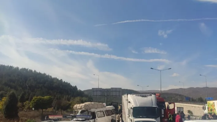 Bilecik'te zincirleme kaza: 3 yaralı