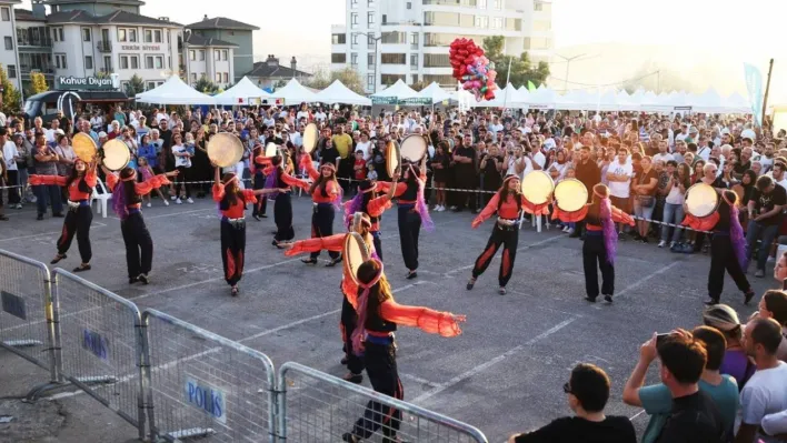 Binlerce Balkan göçmeni Nilüfer'de buluştu