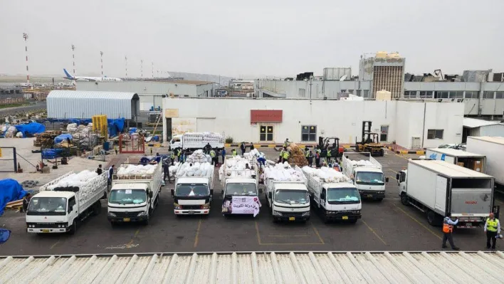 Birçok ülkeden deprem bölgelerine yardımlar devam ediyor