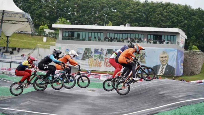 BMX World Cup heyecanı devam ediyor: Dünyanın en iyileri vadide pedal çeviriyor