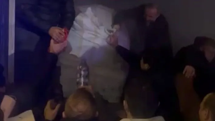 Bolu'dan Kahramanmaraş'a giden yardım tırı alev aldı