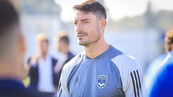 Bordeaux, Albert Riera ile anlaştı