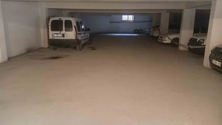 Boşanma aşamasındaki eşinin sevgilisi bıçaklayarak öldüren zanlı gözaltına alındı