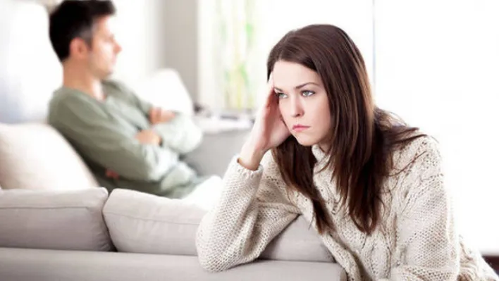 Boşanmak isteyen eşinin telefonundaki silinen kayıtların geri getirilmesi hukuka aykırı delil sayıldı