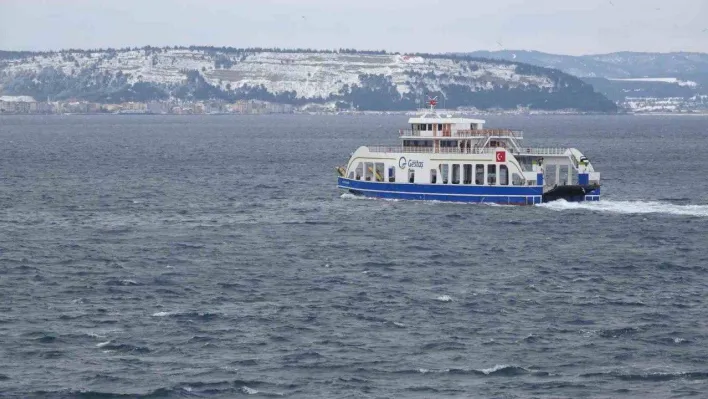 Bozcaada ve Gökçeada'ya yarınki bazı feribot seferleri iptal edildi