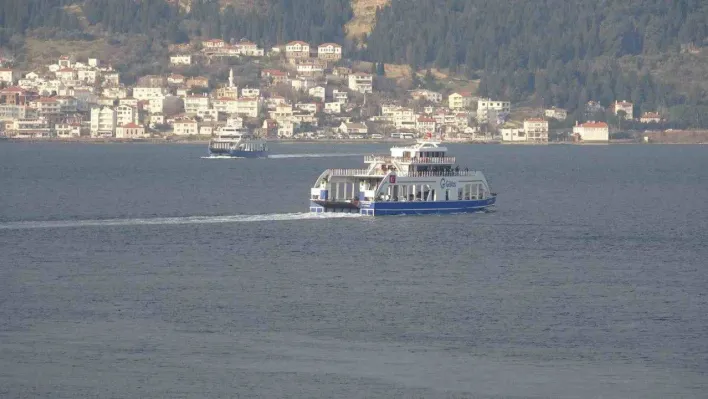 Bozcaada ve Gökçeada'ya yarınki tüm feribot seferleri iptal edildi