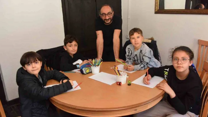 Bozüyük Belediyesi'nden deprem bölgesinden gelen çocuklar için sanat atölyeleri