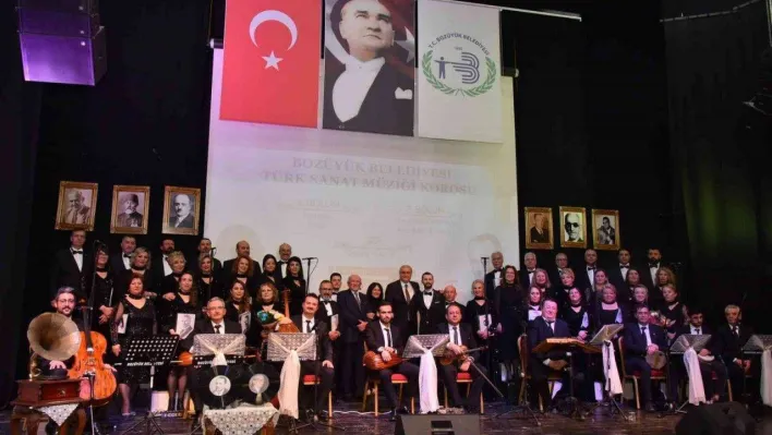 Bozüyük Belediyesi TSM Korosundan muhteşem konser
