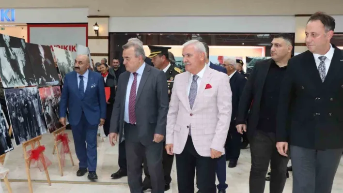 Bozüyük'te 'Atatürk' konulu fotoğraf sergisi açıldı