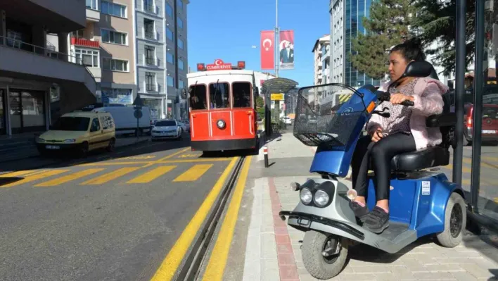 Bozüyük'te Boztram'la  ulaşımda engel yok