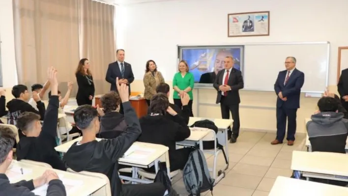 Bozüyük'te Kaymakam ve Milli Eğitim Müdüründen okul ziyaretleri