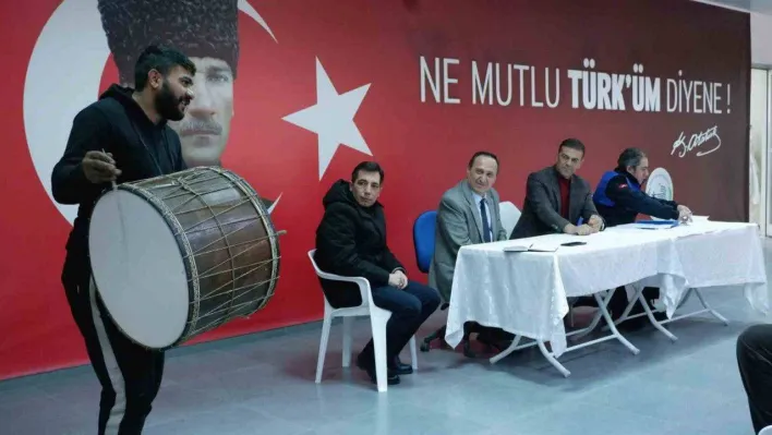 Bozüyük'te Ramazan davulcuları göreve hazır