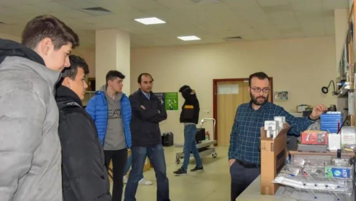 BŞEÜ lise öğrencilerini ağırladı