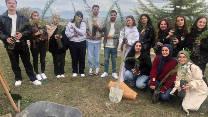 BŞEÜ Söğüt MYO'da yeni fidanlar toprakla buluştu