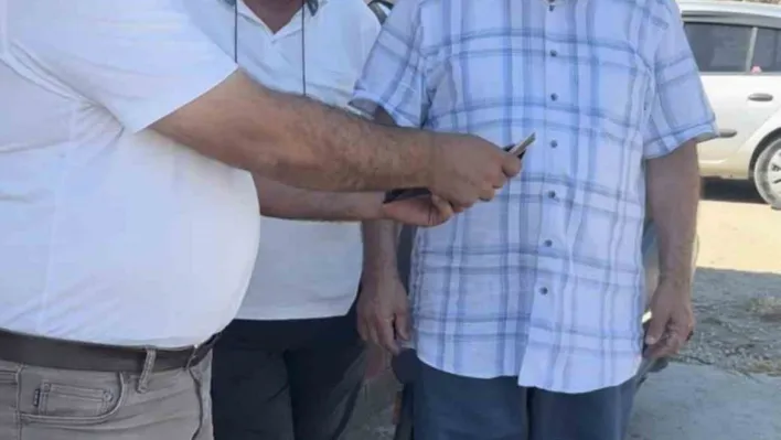 Bulduğu içi para dolu cüzdanı sahibine teslim etti