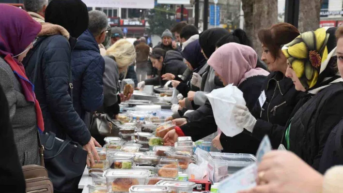 Burada satılan her şey depremzedeler için