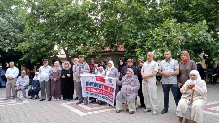 Burhaniye'de hacı adayları uğurlandı