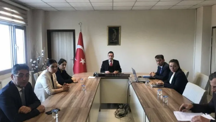 Burhaniye'de kadına şiddeti önleme toplantısı