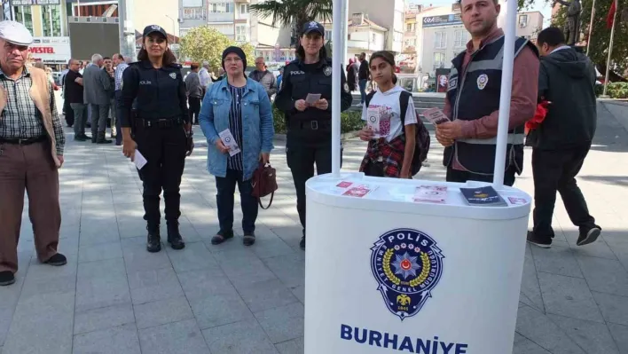 Burhaniye'de Polisler KADES Uygulamasını anlattı