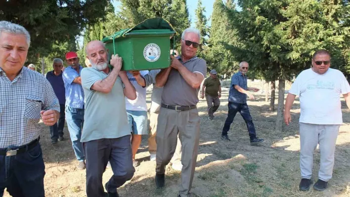 Burhaniye'de Ruhi Odabaşı son yolculuğuna uğurlandı