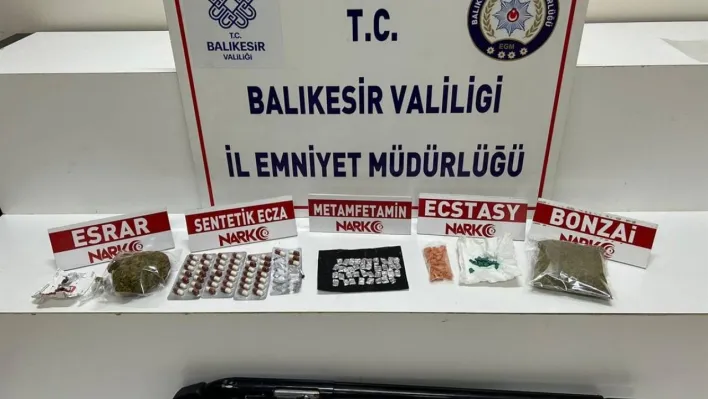 Burhaniye'de torbacılara operasyon