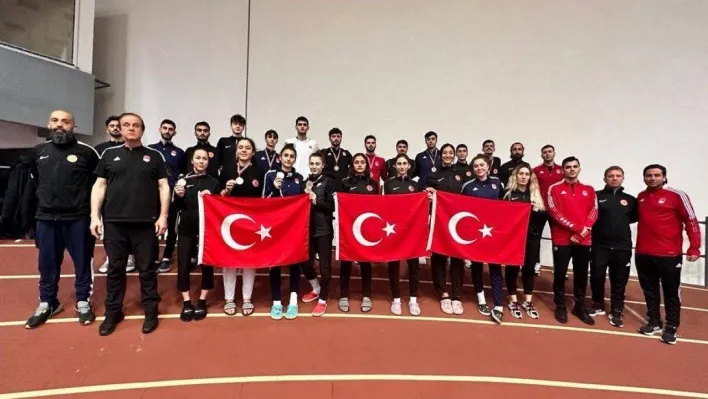 Hatice Kübra İlgün Bulgaristan'dan gümüş madalyayla döndü