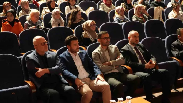 Bursa Büyükşehir'den ailelere 'iletişim semineri'