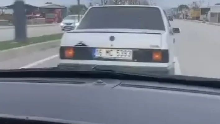 Bursa'da bir otomobil tartıştığı sürücünün önünü kesti