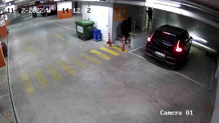 Bursa'da çaldıkları lüks ciple İstanbul'da hırsızlık yapan şüpheliler yakalandı