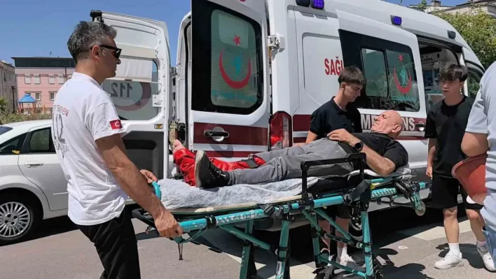 Bursa'da cip ile elektrikli bisiklet çarpıştı: 1 yaralı